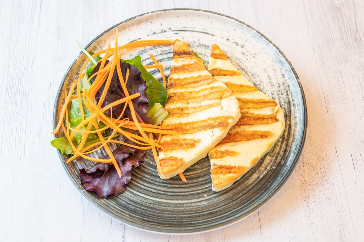 Saganaki cheese